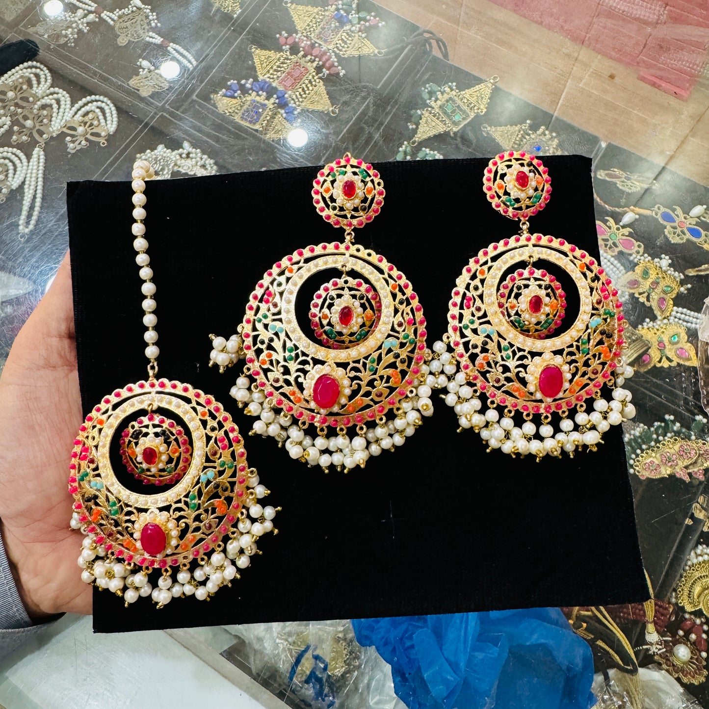 Beautiful oversiz Earrings teeka