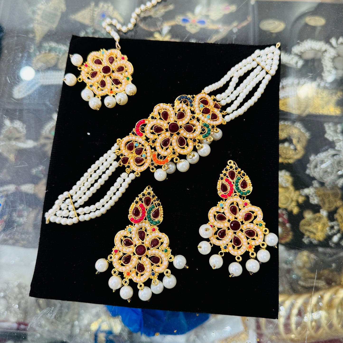 Beautiful nauratan choker set