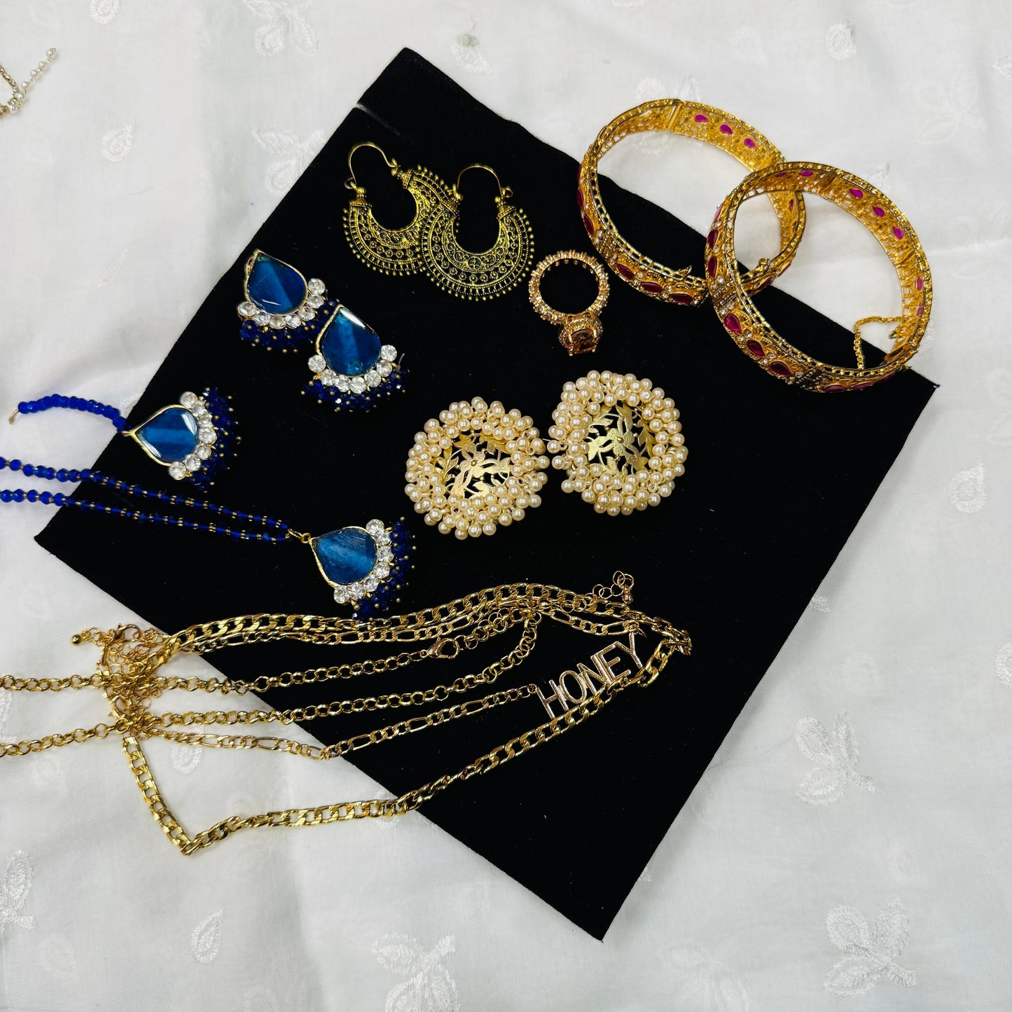 DEAL 42: With 6 articles_ Real price_5000_Discounted:2500