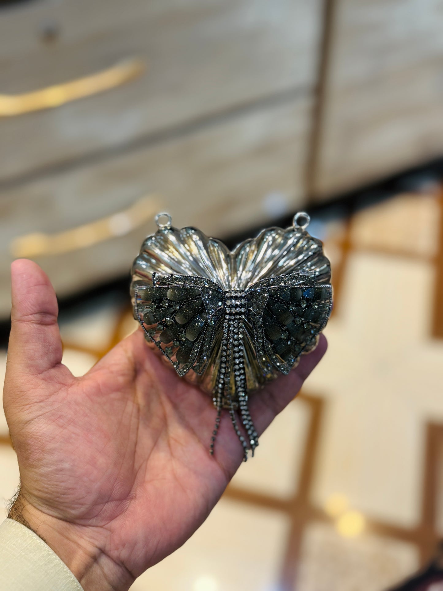Beautiful heart clutch