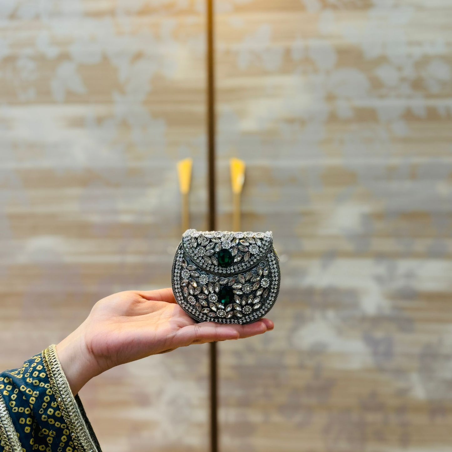 Silver_Black Kundan Clutch