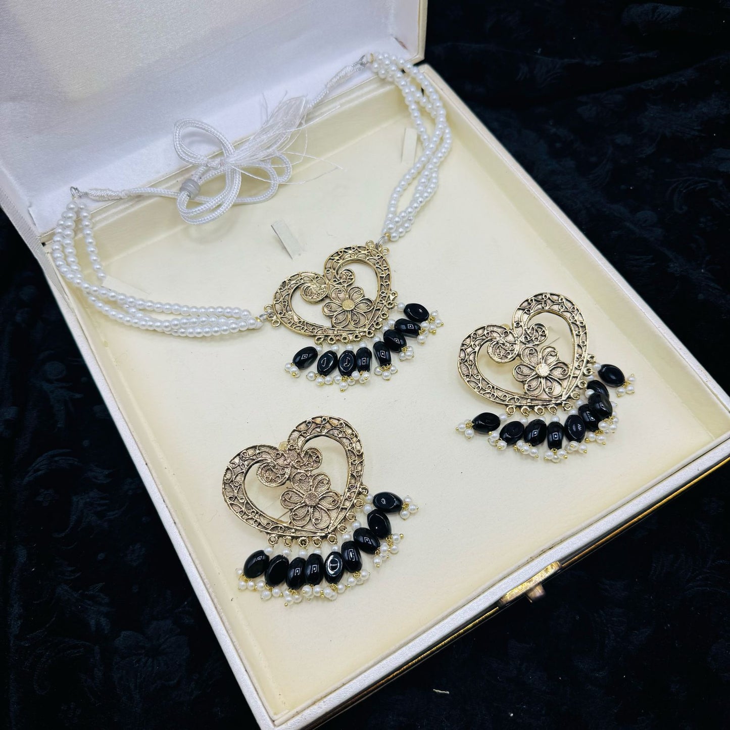 Afghani Heart set