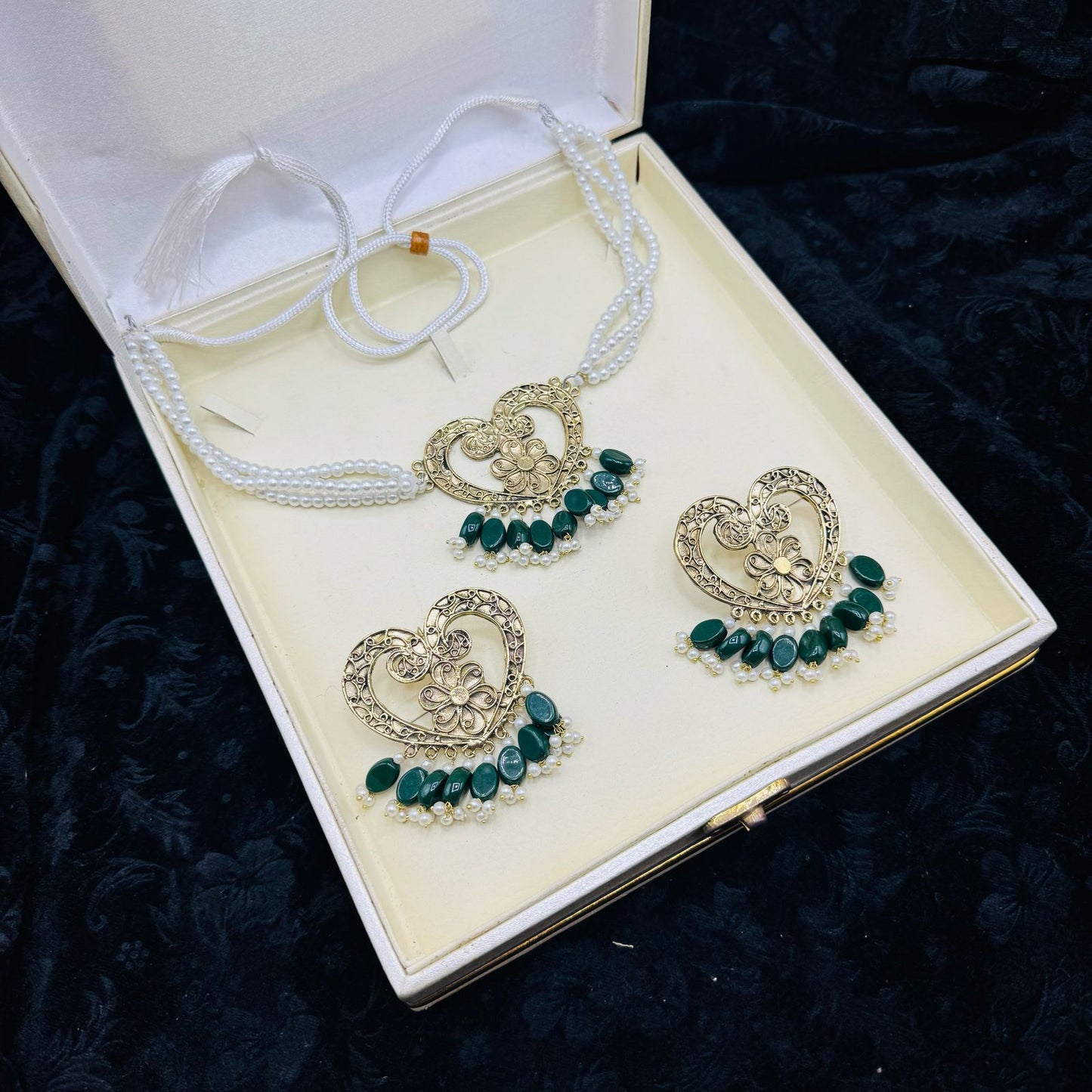 Afghani Heart set