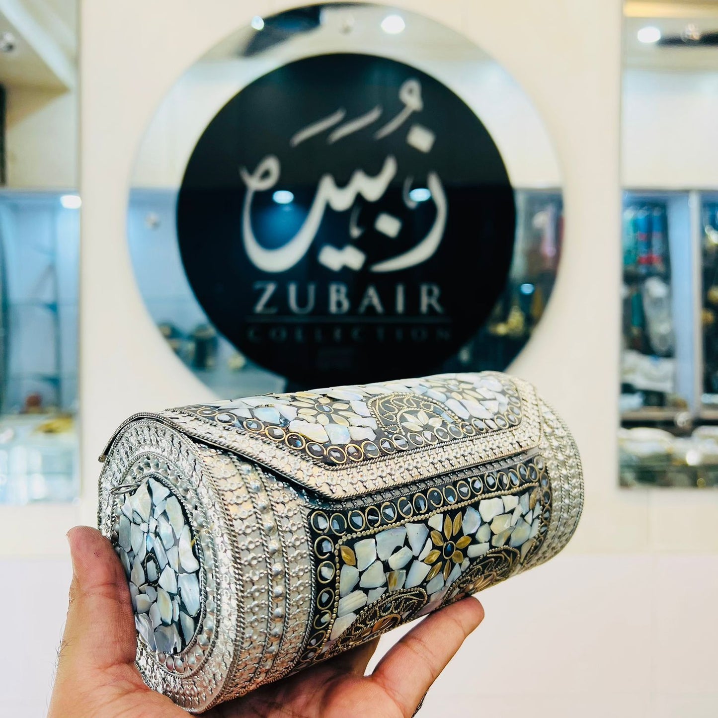 Sippi Round Clutch