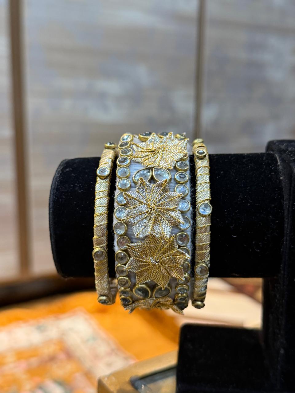 Stylish Kundan Bangles Pair_Design 3