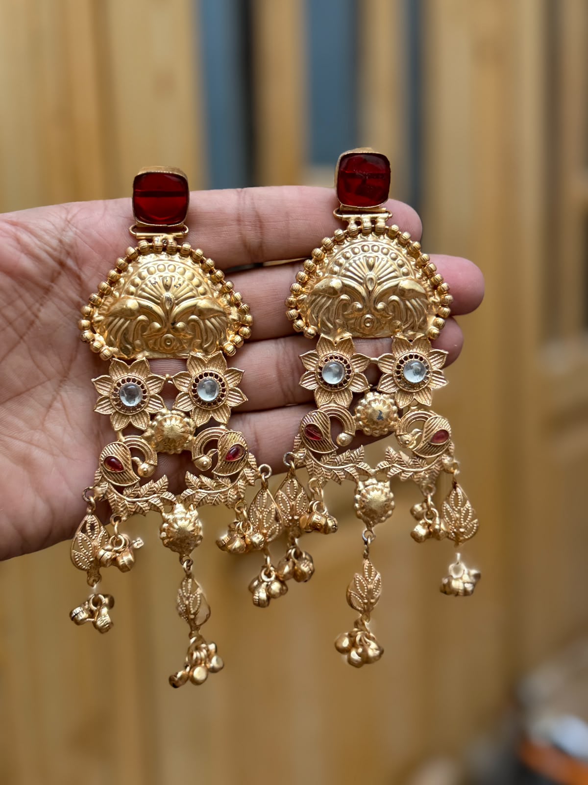 Stylish Luxury Kashmiri Golden Jhumkay_New Arrival 8