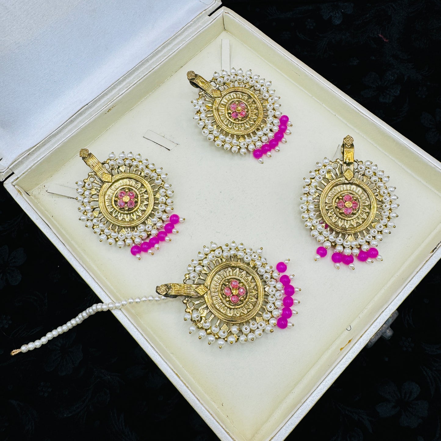 Beautiful new Design Gajra Earrings With matching Ring & Teeka