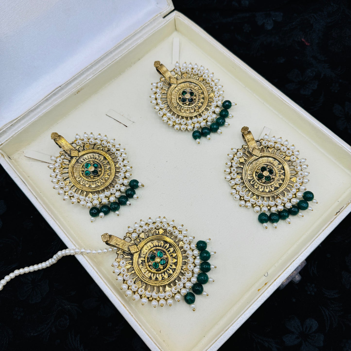 Beautiful new Design Gajra Earrings With matching Ring & Teeka