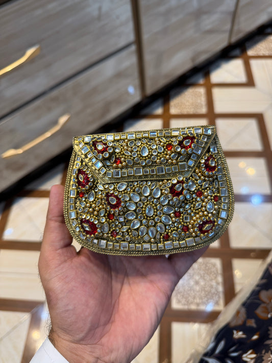 Beautiful kundan clutxh