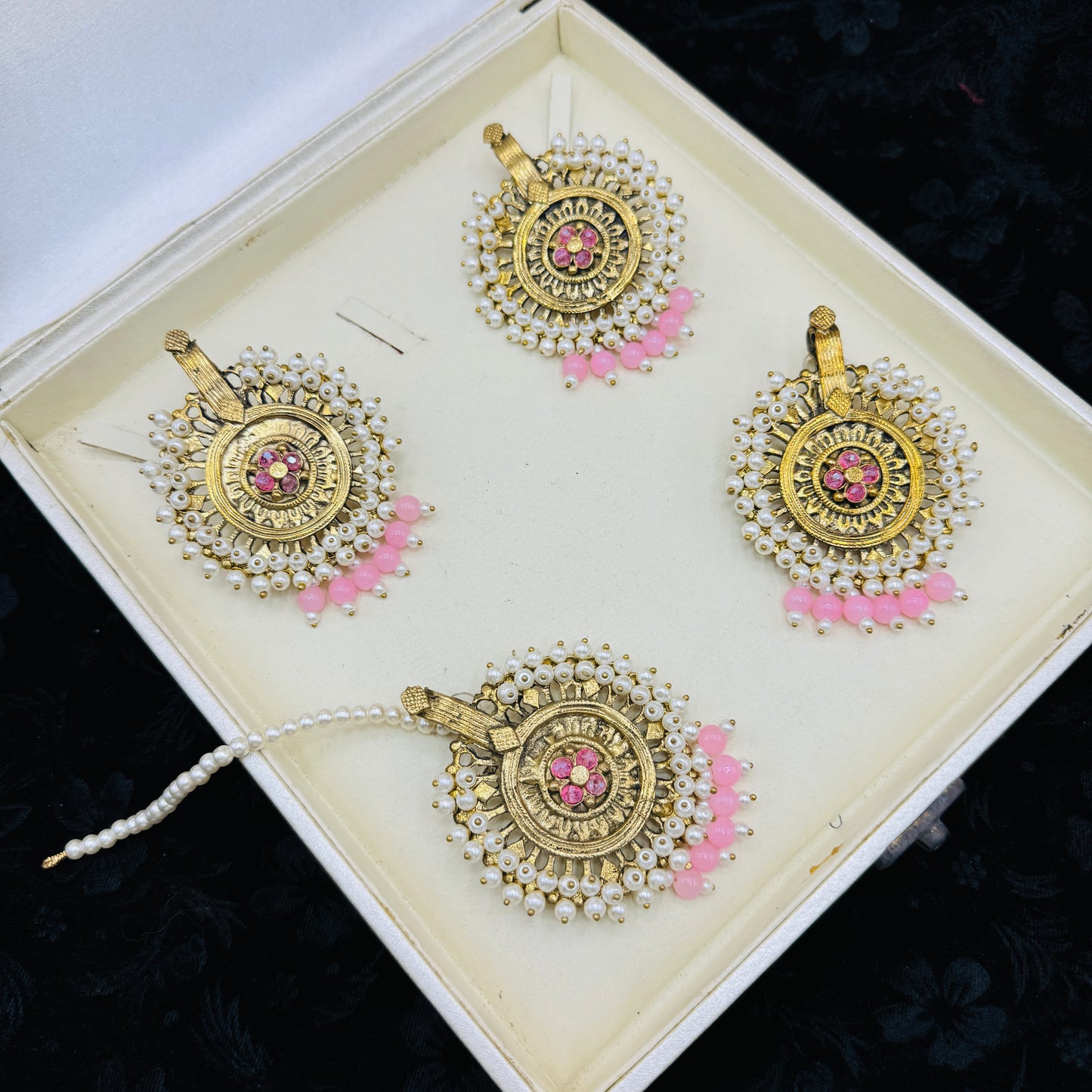 Beautiful new Design Gajra Earrings With matching Ring & Teeka