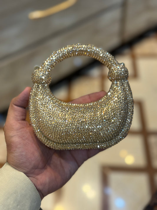 Beautiful zircon   clutch