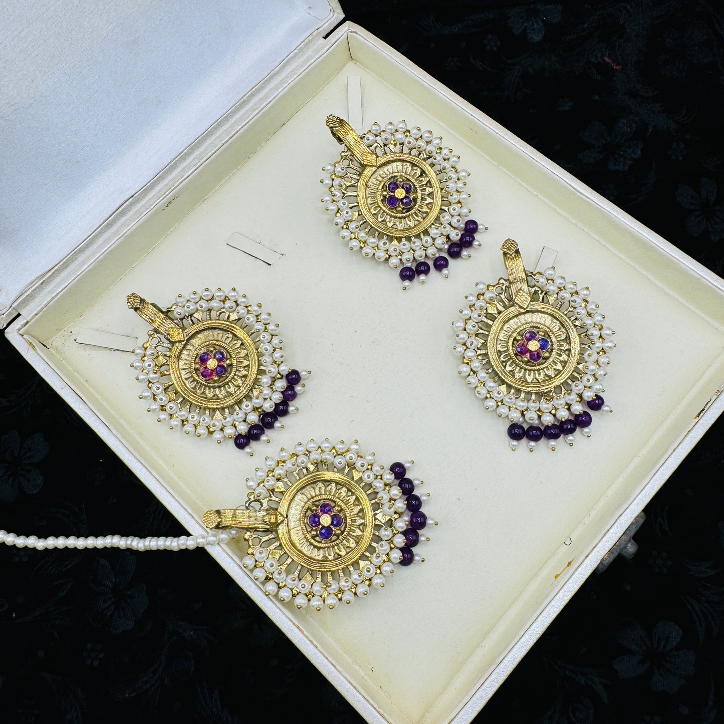 Beautiful new Design Gajra Earrings With matching Ring & Teeka