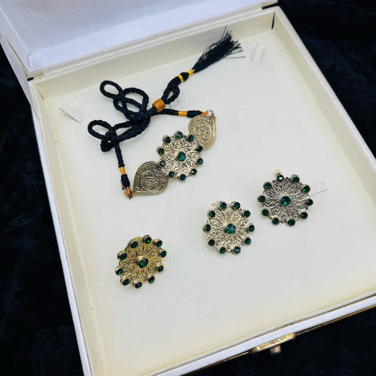 Beautiful new Design Choker set
