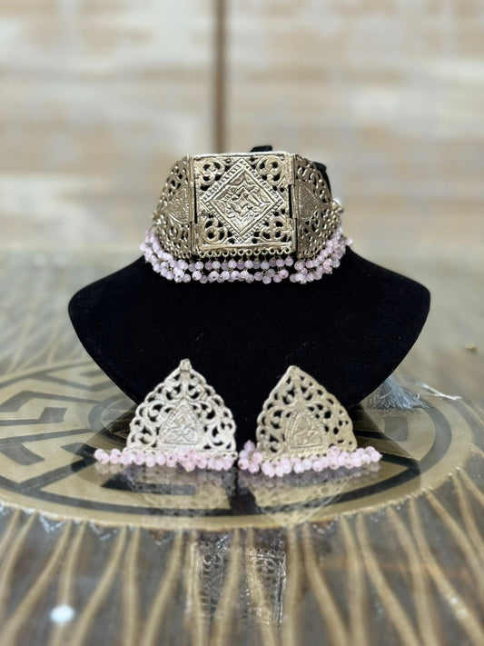 White Pearls Choker Set