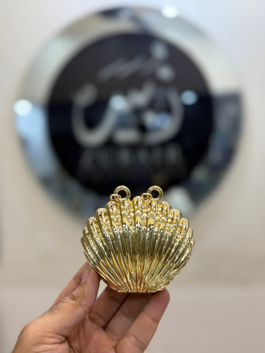 Acrylic Golden Shell Clutch_Design 8