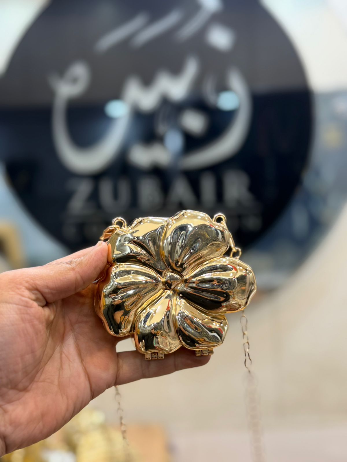 Stylish Flower Golden Metal Clutch_Design 7