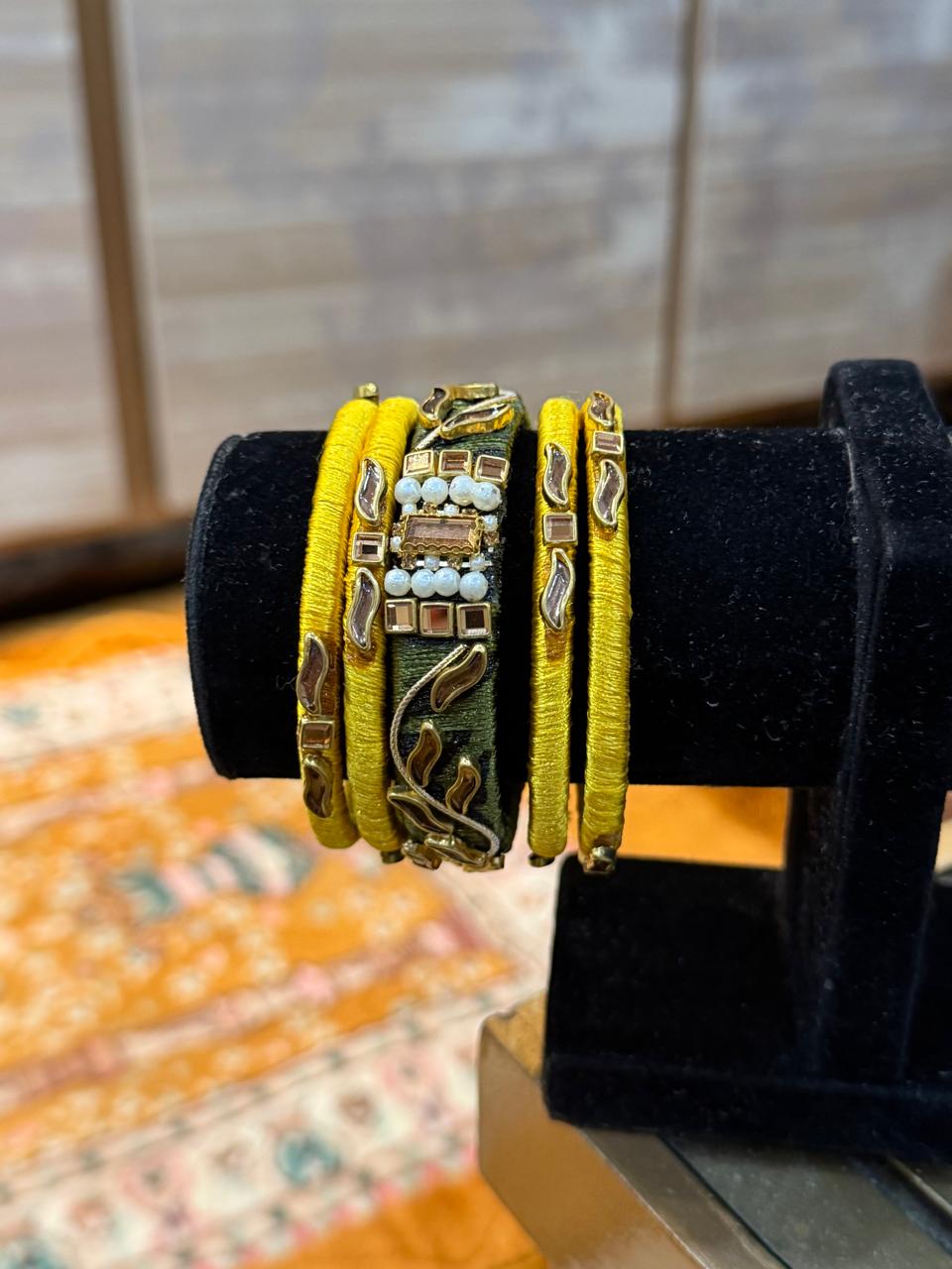 Stylish Kundan Bangles Pair_Design 6