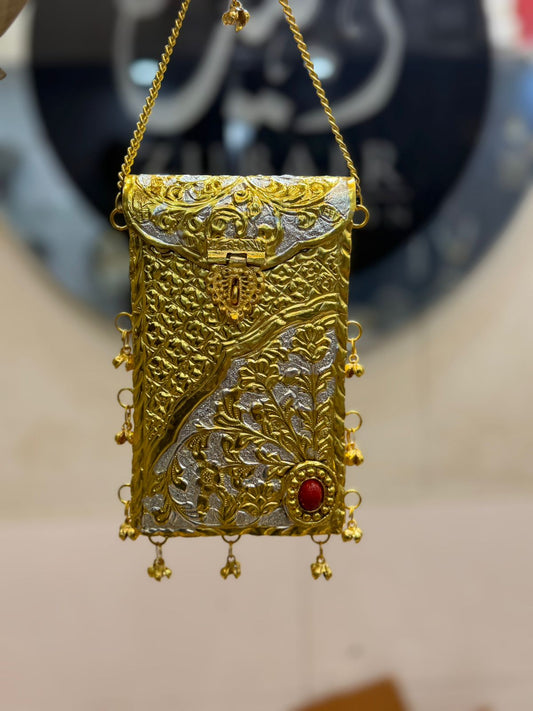 HandMade Luxury Golden Metal Clutch_Design 9