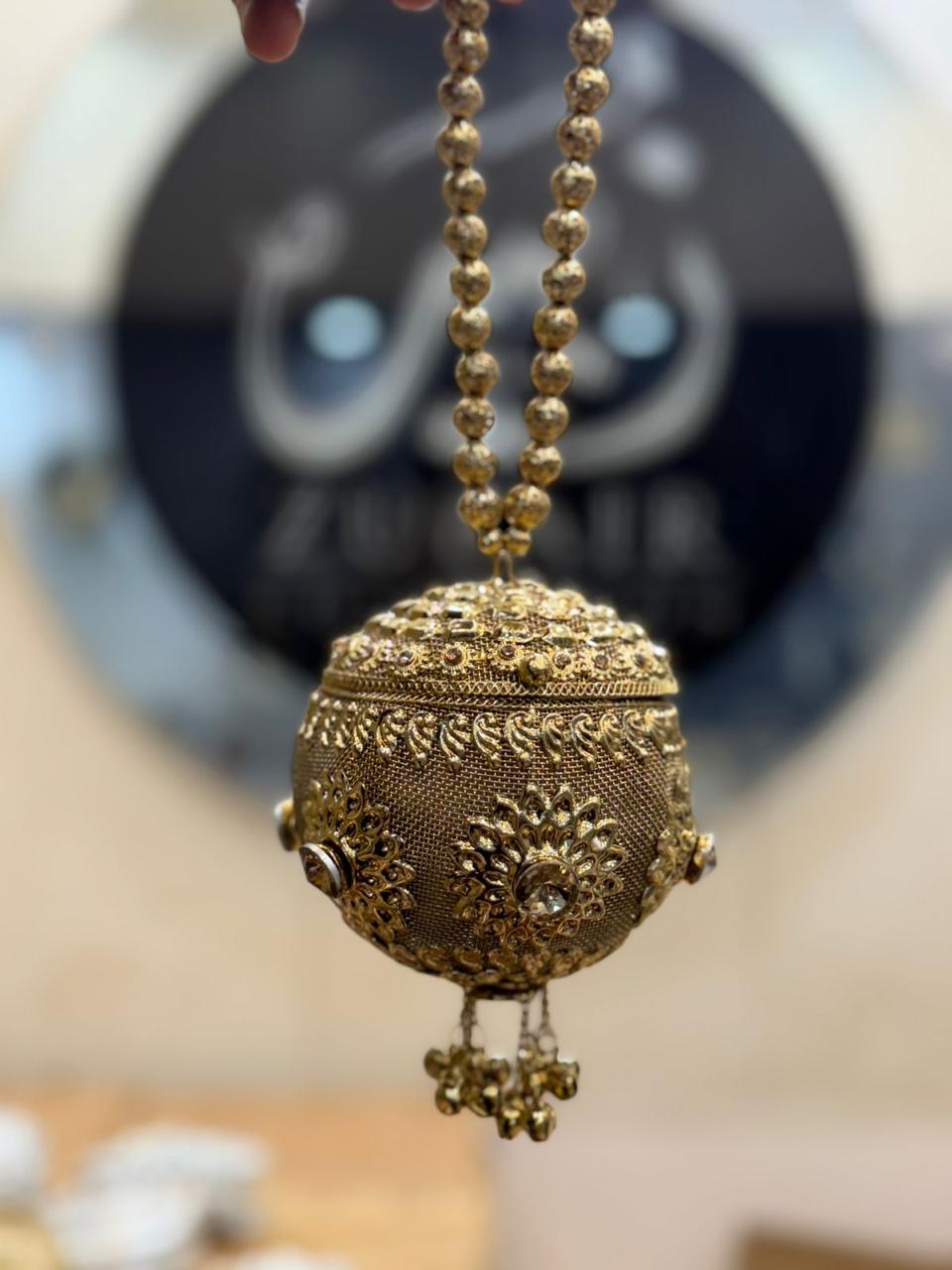 Stylish Heer Collection Golden Clutch_New Design 3
