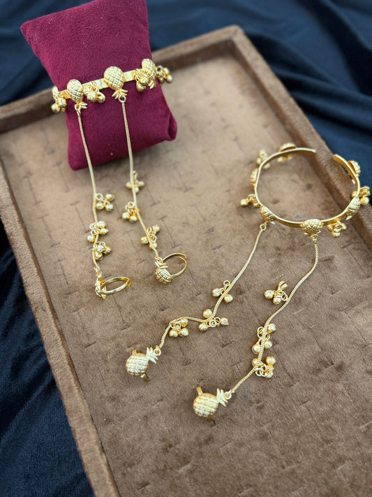 Luxury Golden Bangles with Chain and rings_Pair_New Arrival 5