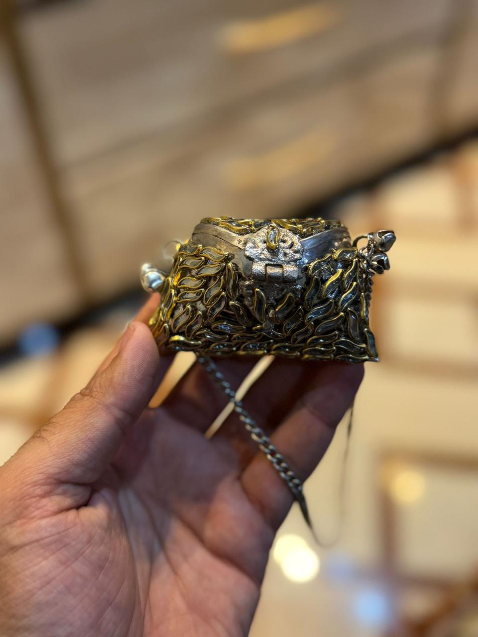 Stylish Indian Kundan Metal Clutch_Small Size_New Arrival