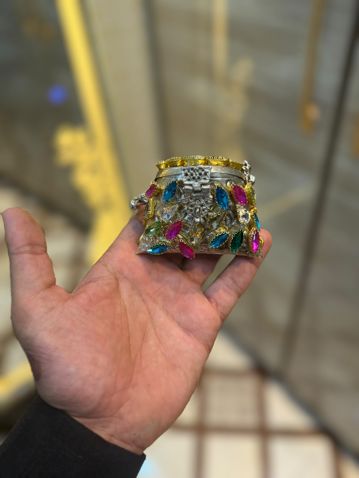 Stylish Indian Kundan Metal Clutch_Small Size_New Arrival