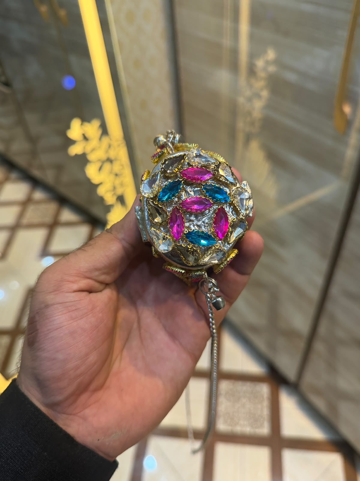 Stylish Indian Kundan Metal Clutch_Small Size_New Arrival