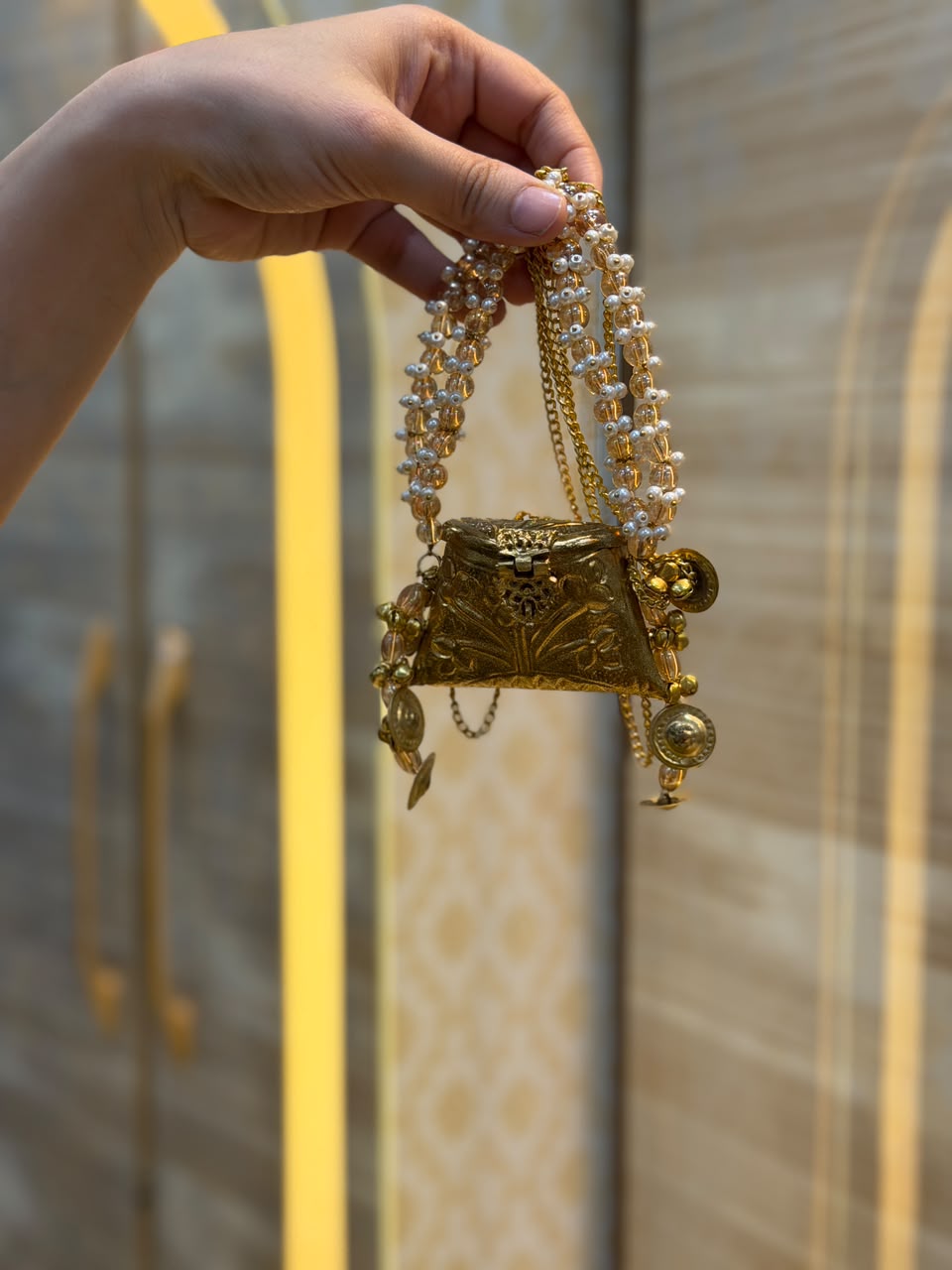 Stylish Indian Kundan Metal Clutch_Small Size_New Arrival