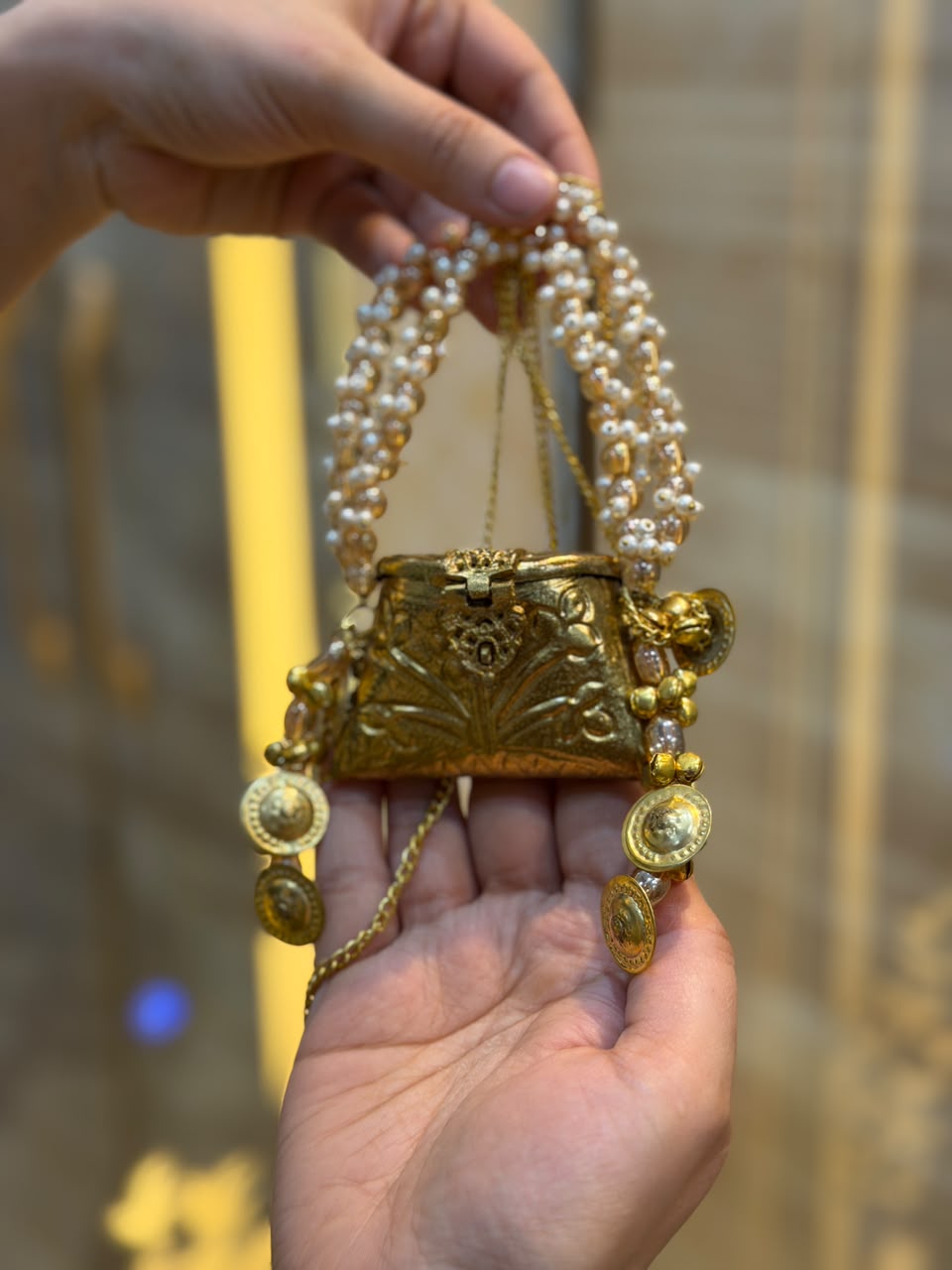 Stylish Indian Kundan Metal Clutch_Small Size_New Arrival