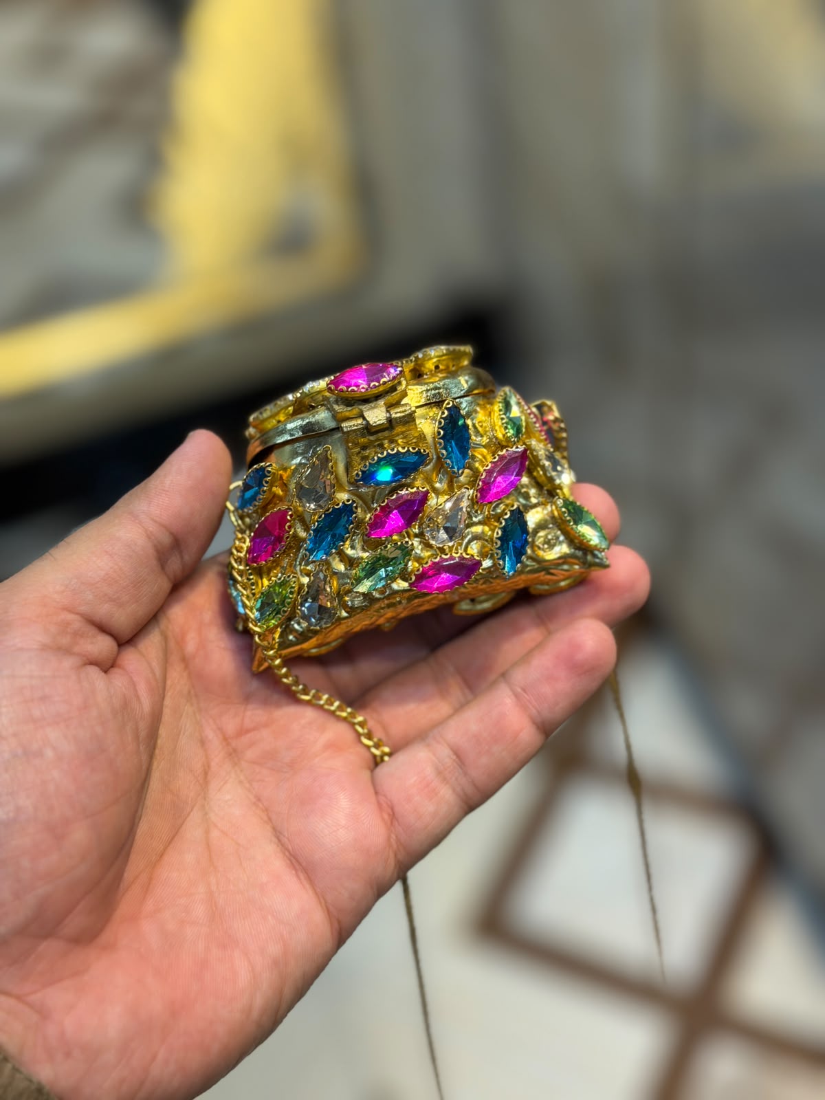 Stylish Indian Kundan Metal Clutch_Small Size_New Arrival
