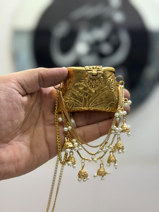 Stylish Indian Golden Kundan Metal Clutch_Small Size_New Arrival